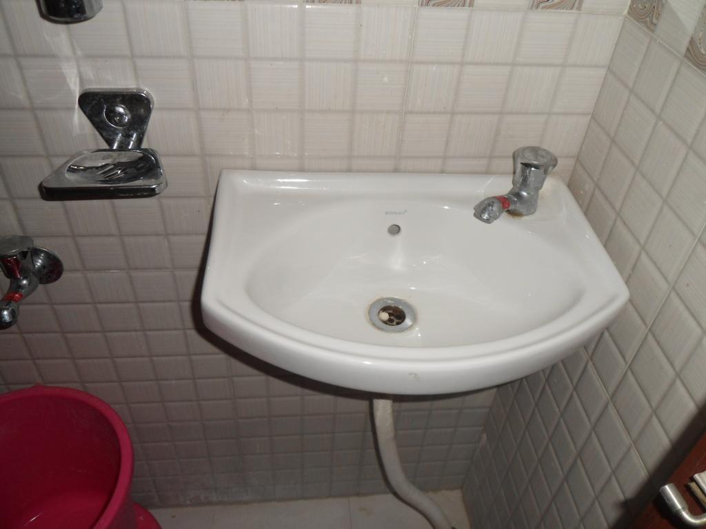 Hotel Madhusudan Dwārka Екстериор снимка